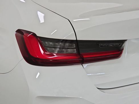 Certified 2023 BMW 330i Sedan RWD image 29