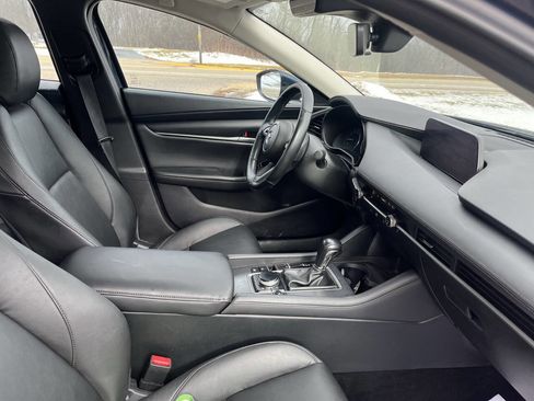 Used 2020 MAZDA MAZDA3 Select 4dr Sedan image 32