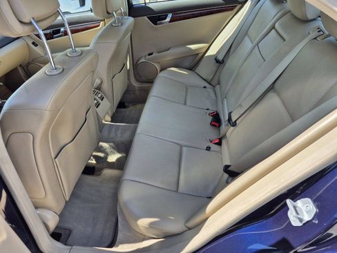 Used 2011 Mercedes-Benz C 300 4MATIC Sedan image 13