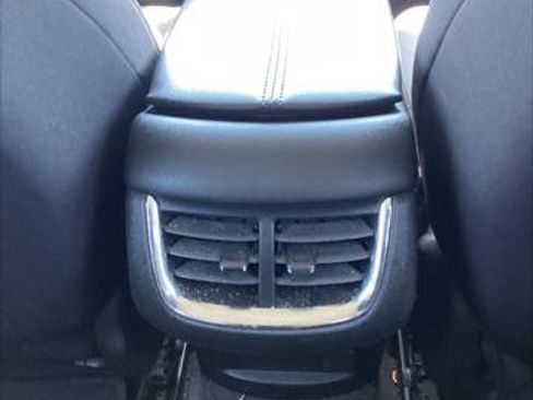 Used 2023 Chevrolet Malibu LT FWD image 35