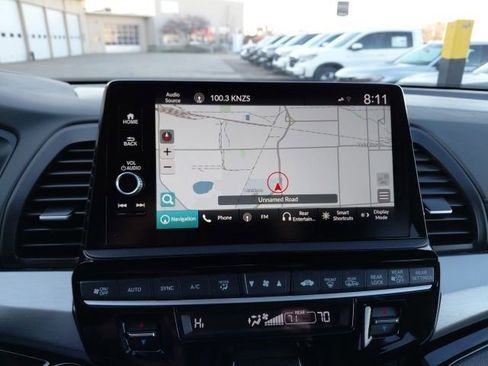 Used 2025 Honda Odyssey Touring image 18