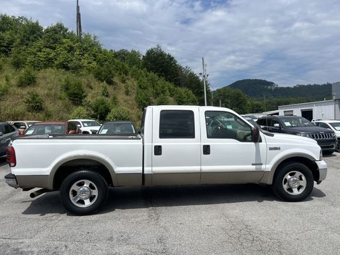 Used 2005 Ford F250 Lariat RWD image 11