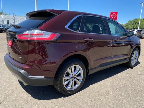 Used 2023 Ford Edge Titanium AWD/4WD image 5