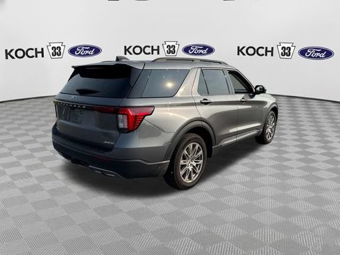 Used 2025 Ford Explorer Active w/ Active Comfort Package AWD/4WD image 8