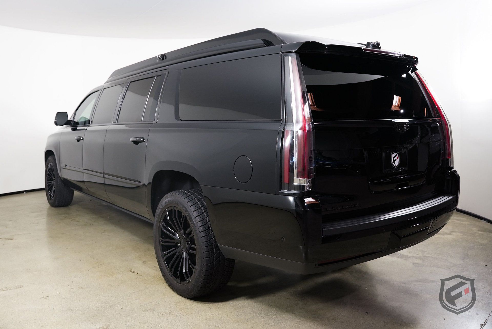 Used 2018 Cadillac Escalade ESV Platinum AWD/4WD image 7