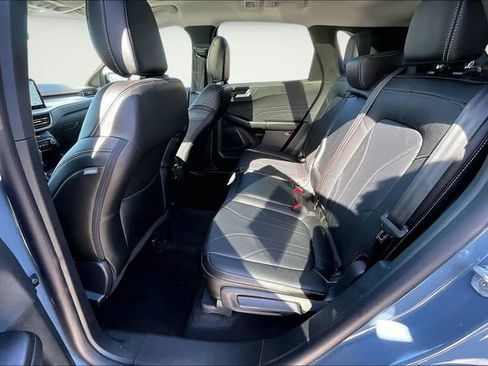 Used 2025 Ford Escape Platinum w/ Premium Technology Package image 22