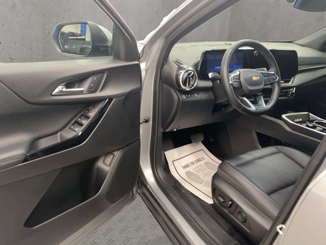 Used 2026 Chevrolet Equinox LT w/ Convenience Package II AWD/4WD image 19