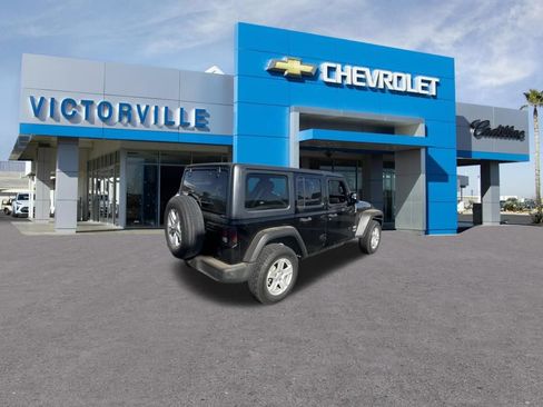 Used 2019 Jeep Wrangler Unlimited Sport S AWD/4WD image 6