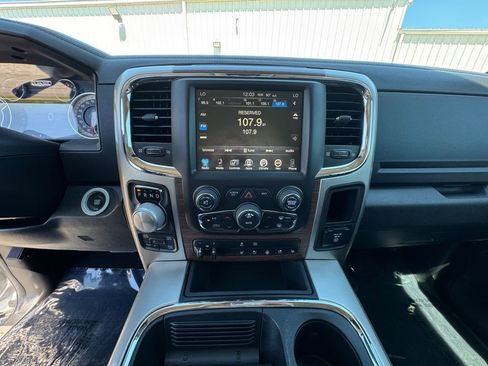Used 2017 RAM 1500 Laramie w/ Convenience Group AWD/4WD image 27