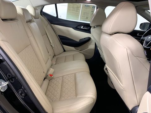 Used 2022 Nissan Maxima Platinum w/ Sport Mat Group image 40