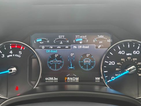 Used 2022 Ford F350 Lariat w/ Tremor Off-Road Package AWD/4WD image 8