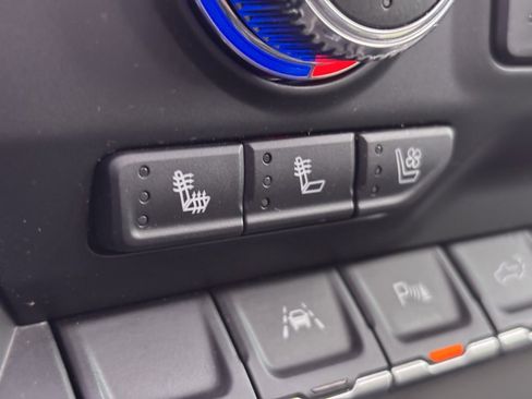 Used 2022 GMC Sierra 1500 Denali w/ Denali Reserve Package image 28