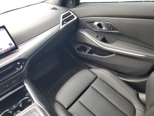 Used 2025 BMW M340i RWD image 32