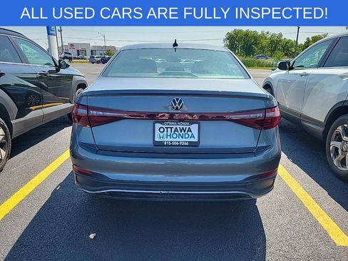 Used 2025 Volkswagen Jetta Sport FWD image 3
