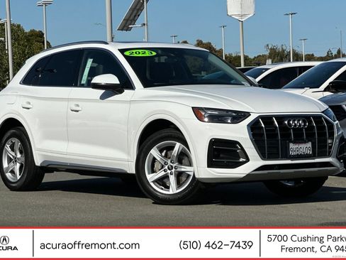Used 2023 Audi Q5 2.0T Premium w/ Convenience Package AWD/4WD image 1