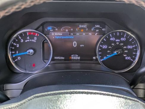 Used 2022 Ford F450 Platinum w/ FX4 Off-Road Package AWD/4WD image 28