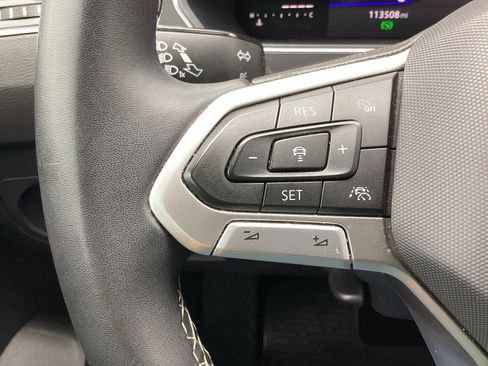 Used 2022 Volkswagen Tiguan S w/ Driver Assistance Package FWD image 31