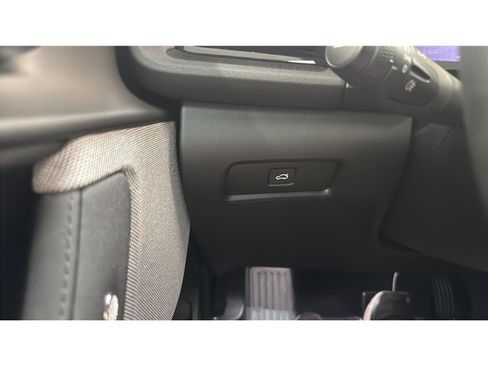 Used 2024 Polestar Polestar 2 AWD/4WD image 12