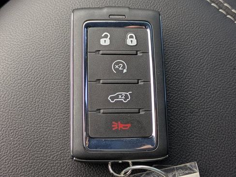 New 2025 Jeep Grand Cherokee L Limited w/ Black Appearance Package image 25