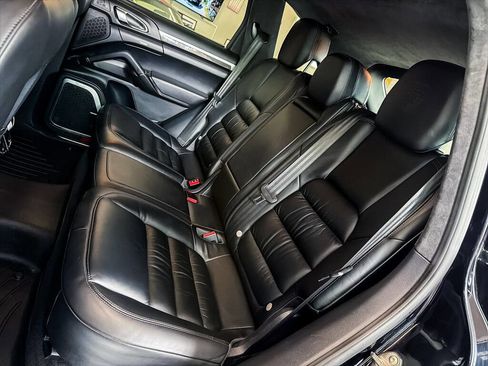 Used 2014 Porsche Cayenne Turbo S AWD/4WD image 20