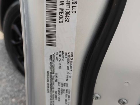 Used 2024 Jeep Compass Latitude w/ Convenience Group image 10