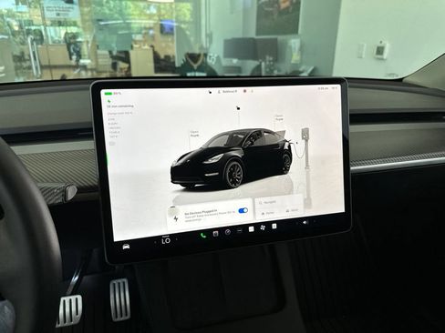 Used 2023 Tesla Model Y Performance AWD/4WD image 6