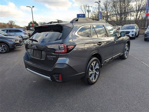 Used 2022 Subaru Outback Limited image 3