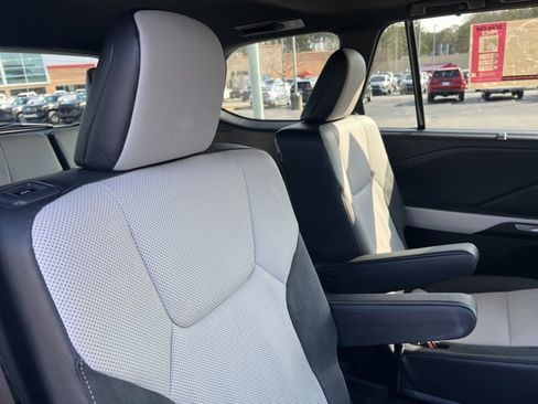 Used 2025 Lexus TX 500h AWD w/ Technology Package image 21