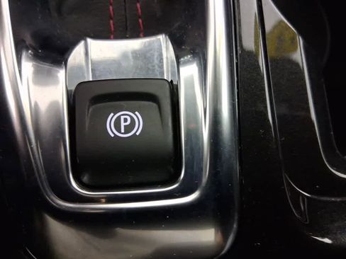 Used 2023 Chevrolet TrailBlazer RS w/ Sun and Liftgate Package image 50