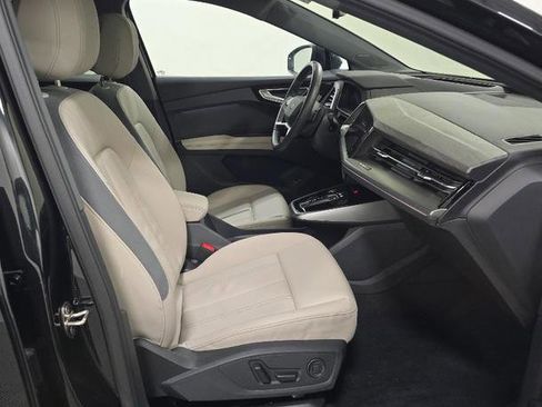 Used 2024 Audi Q4 e-tron Prestige w/ Black Optic Package image 6