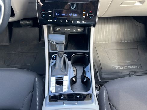Certified 2024 Hyundai Tucson SEL FWD image 18