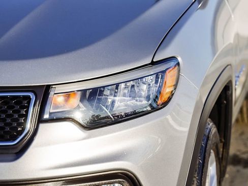 Certified 2023 Jeep Compass Latitude image 4