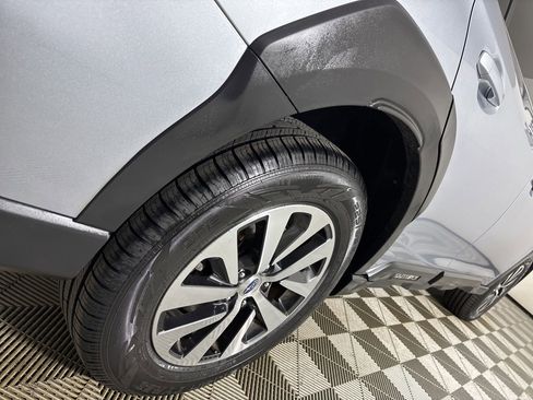 Used 2023 Subaru Outback Premium image 34