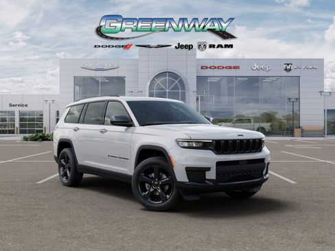 New 2025 Jeep Grand Cherokee L Altitude image 5