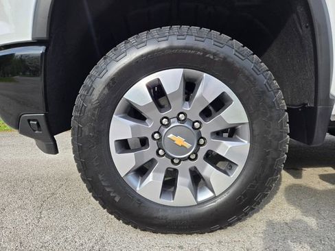 New 2026 Chevrolet Silverado 2500 Custom w/ Custom Value Package image 12