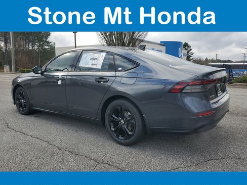 New 2025 Honda Accord SE image 4