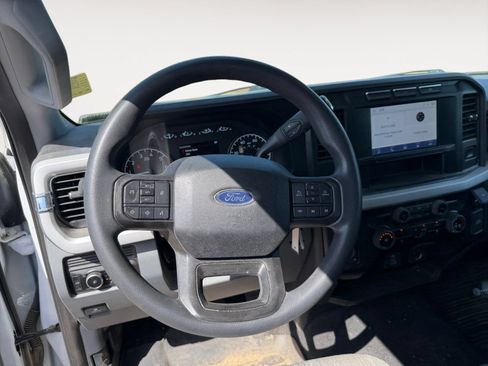 Used 2023 Ford F250 XLT w/ Snow Plow Prep Package AWD/4WD image 10
