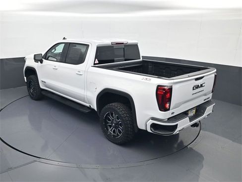 Used 2025 GMC Sierra 1500 Elevation w/ Elevation Premium Package image 20