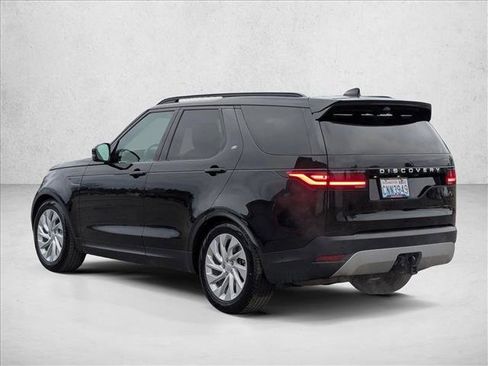 New 2024 Land Rover Discovery S image 8