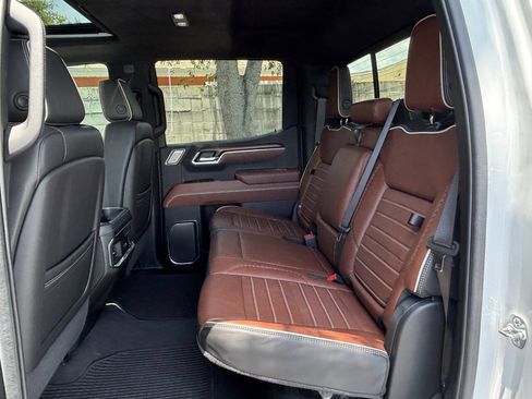 Used 2025 GMC Sierra 1500 Denali Ultimate AWD/4WD image 25