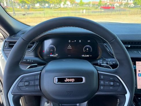 New 2026 Jeep Grand Cherokee L Limited w/ Limited Altitude Package AWD/4WD image 14
