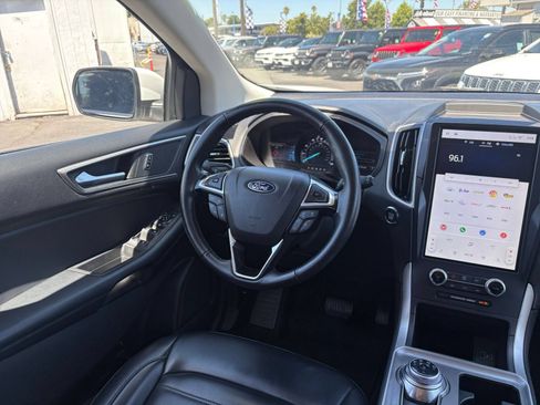 Used 2024 Ford Edge SEL AWD/4WD image 30