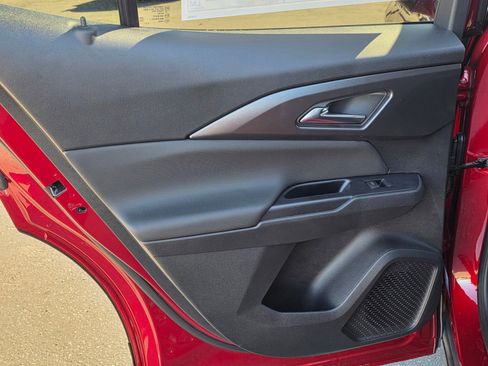 New 2026 Chevrolet Equinox EV LT w/ LPO, Blackout Package image 13