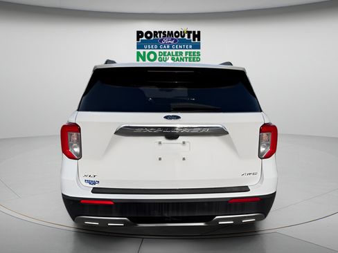 Used 2022 Ford Explorer XLT w/ Equipment Group 202A AWD/4WD image 28