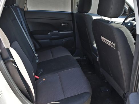 Used 2018 Mitsubishi Outlander Sport ES image 15