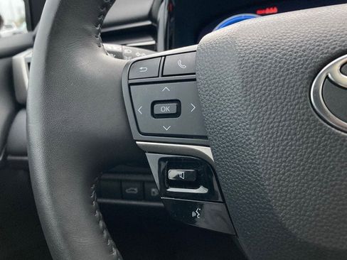 Used 2025 Toyota Camry XSE image 13