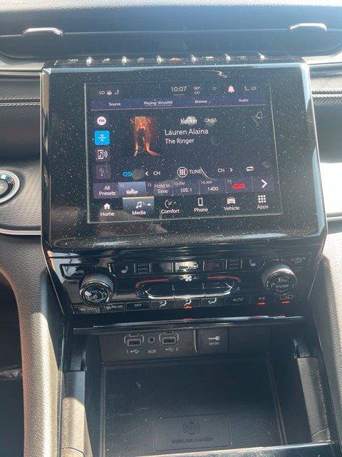 Used 2023 Jeep Grand Cherokee Altitude AWD/4WD image 19
