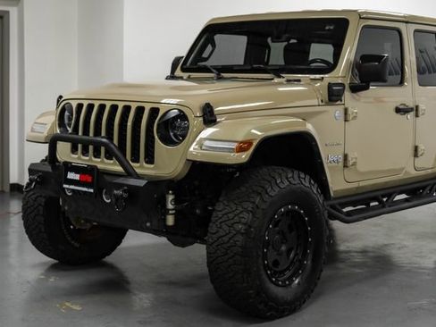 Used 2022 Jeep Wrangler Unlimited Sahara AWD/4WD image 7