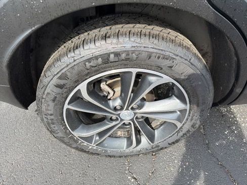 Certified 2023 Buick Encore GX Select w/ Safety Package II FWD image 8