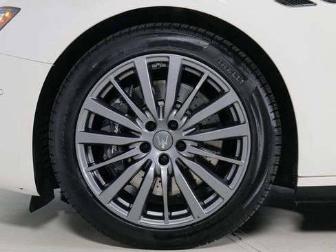 Used 2020 Maserati Ghibli S Q4 AWD/4WD image 35
